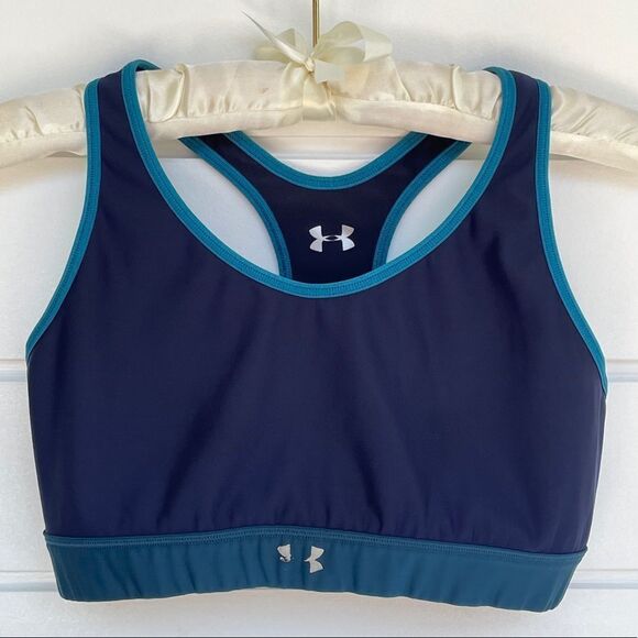 Under Armour Reversible Sports Bra Size Medium - Picture 4 of 12